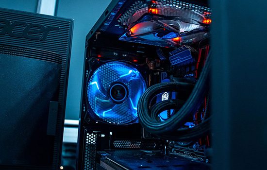 PC-550x350-comrepair-03
